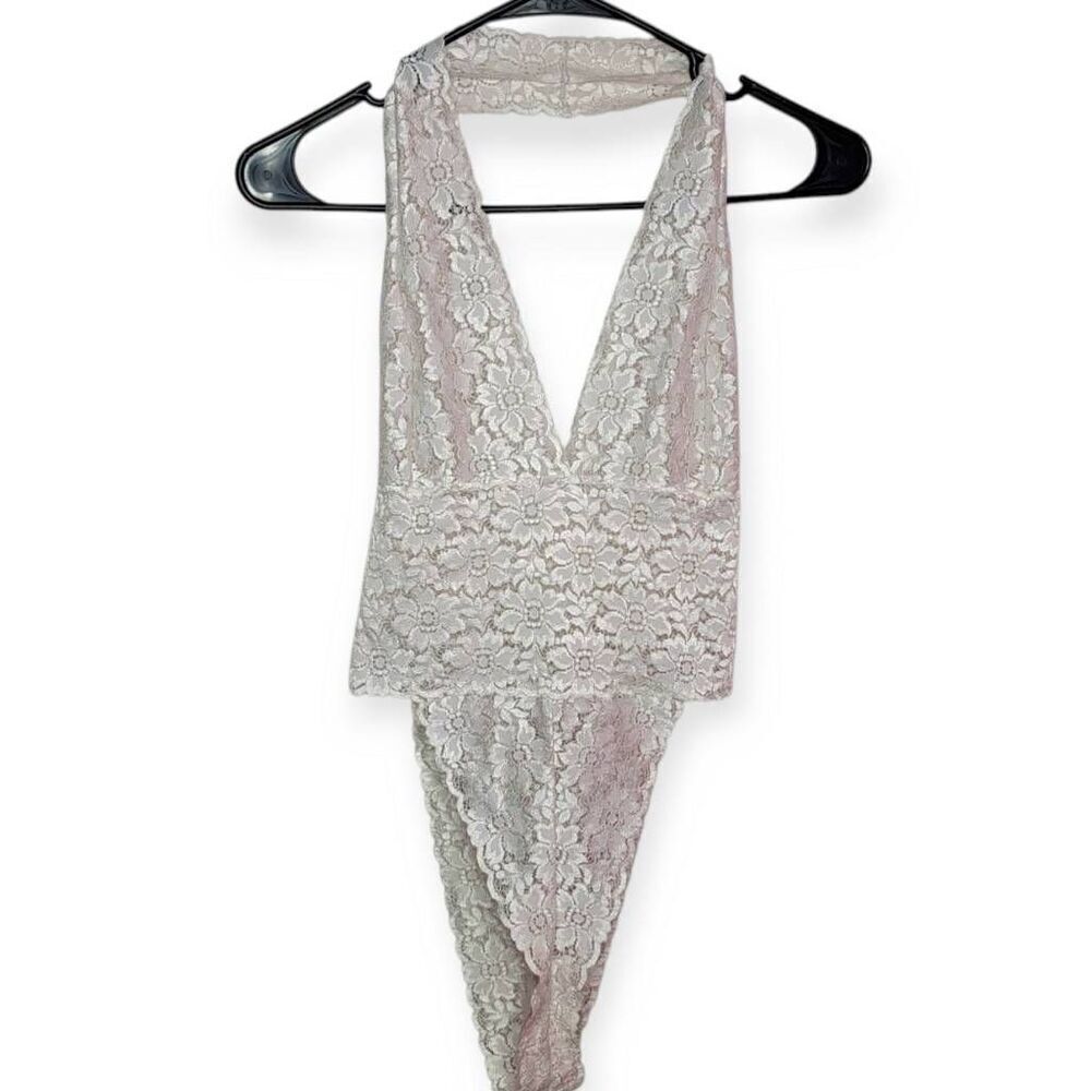 Victoria’s Secret Women's Vintage Y2K Cream Lace Unlined Halter Bodysuit size La